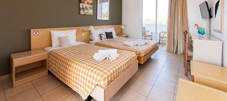 Summer View Hotel - Triple Room with Sea / Garden View