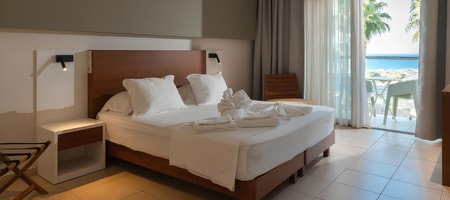 Suite with Pool View