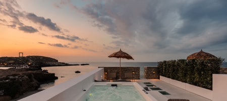 Adjoining 2 Bedroom Sea View Suite with 2 Outdoor Jacuzzis