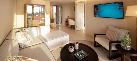 Suite Sea Front Sharing Pool
