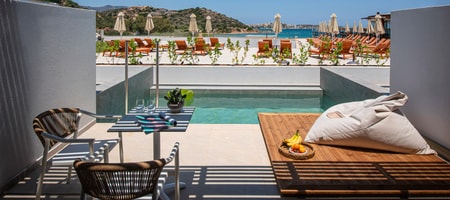 Deluxe Swim Up Junior Suite with Sea View and Private Pool