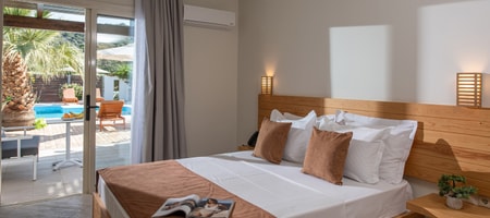 Triple Room with Direct Swimming Pool Access