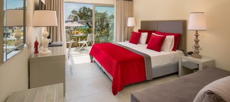 Business Standard Room