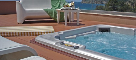 VIP Suite with Sea View and Outdoor Jacuzzi