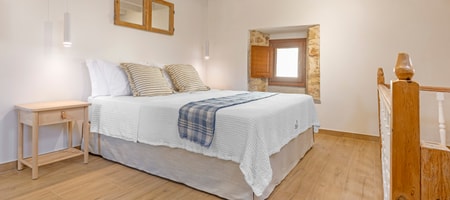 Deluxe King Suite (ATHINA)