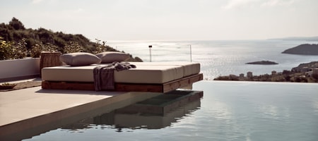 Open Plan Suites with Iconic Sea Views