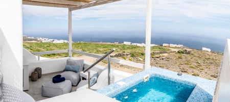 Two bedroom villa with Sea View and Outdoor Hot tub