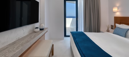 Sea View Maisonette with Pool