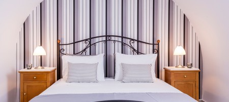 Honeymoon Suite