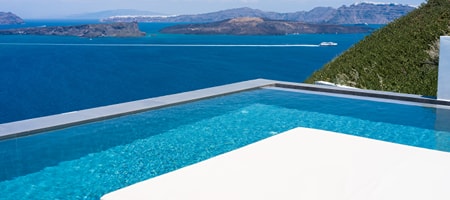 Signature suite with infinity pool and hot tub