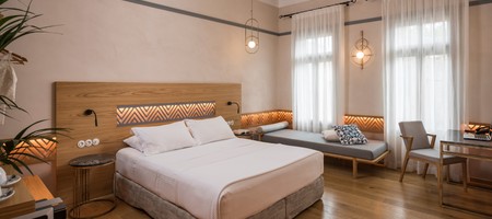 Junior Suite with City View & Spa Bath