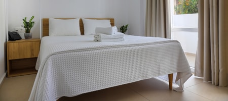 Family & Friends Room