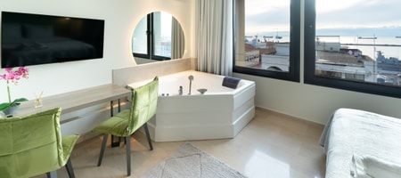 Noelia Sea View Suite 10