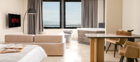 Cecilia Jacuzzi Sea view Suite 2