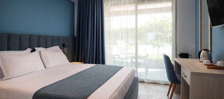 Deluxe Double Room with Garden View