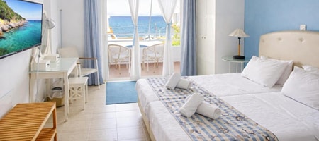 Studio with Seaview (2 Adults)