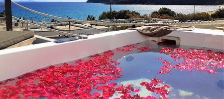 Superior Quadruple Studio with Sea View and Jacuzzi