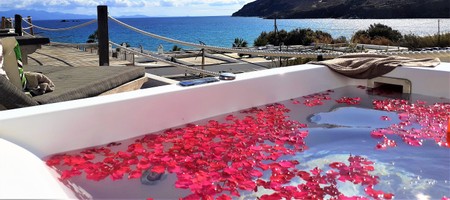 Superior Triple Studio with Sea View and Jacuzzi