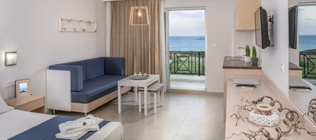 Superior Studio with Sea View - Ground Floor