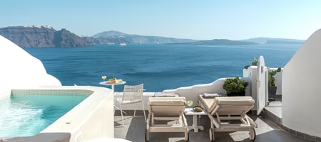 Absolute Suite with Private Hot Tub & Caldera View