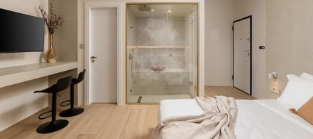 Ground Floor Suite with Private Steam Room and Private Yard