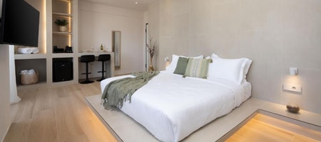 Suite with Private Steam Room