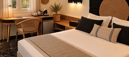 Angelica's Superior Room in Adamas