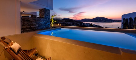 Family Suite with Private Pool & Sea View