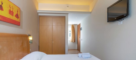 Double Room - Economy