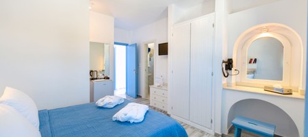 Double Room Street side