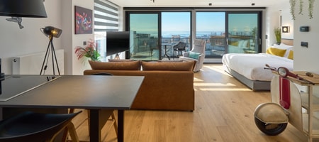 Deluxe Suite with Sea View