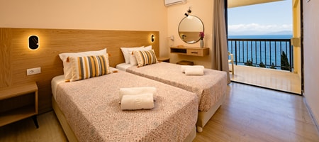 Double or Twin Room with Sea View