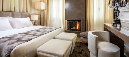 Deluxe Queen Suite