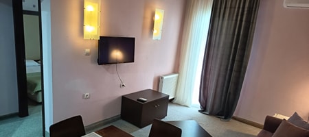 Suite with SKG view