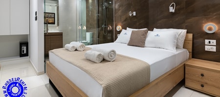 3 Bedroom Suite with InDoor Jacuzzi and Sea View