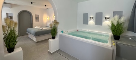 Annex Junior Suite with Indoor Hot Tub – No View