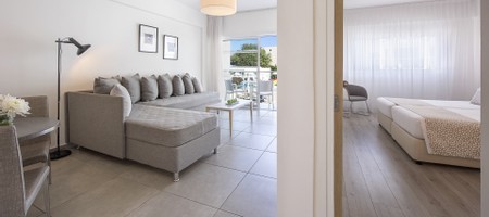Deluxe Room with Pool View