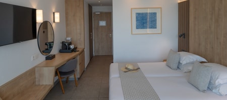 Premium Side Sea View Room