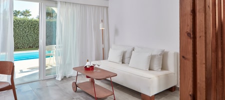 Deluxe One Bedroom Pool View | So Nice