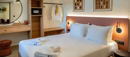 One Bedroom Suite with Sea View