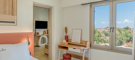 Superior Suite - Split Level with Sea view & Balcony