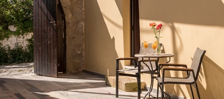 Deluxe Traditional Three Bedroom Suite