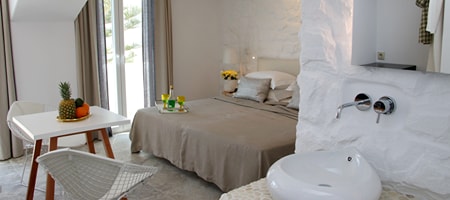 Superior Suite with Hot Tub and Sea View