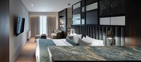 Executive Suite with Jacuzzi and Lounge Access
