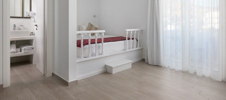Akti Traditional Room – NAFSIKA