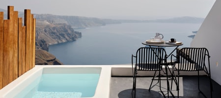 Luxury Cave with Caldera View & Outdoor Hot Τub