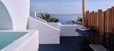Superior Room with Caldera View & Outdoor Hot Τub