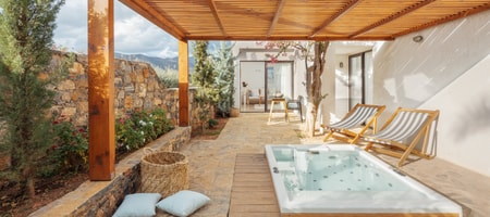 Family Suite 2Bedroom Outdoor Hot Tub Garden View