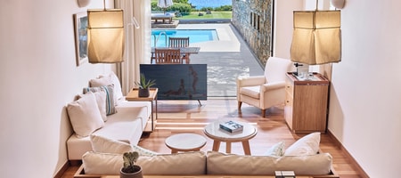 Club Οpen Plan Mezzanine Suite Private Pool Seafront - Odysseas 1/ Odysseas 2
