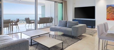 Three Bedroom Luxury Apartment 7